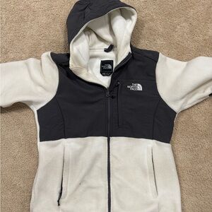 Women’s medium North Face jacket
